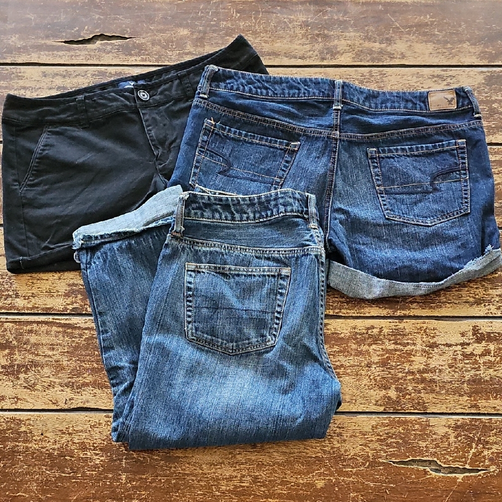 American Eagle Size 10 Denim and Black Shorts Bundle